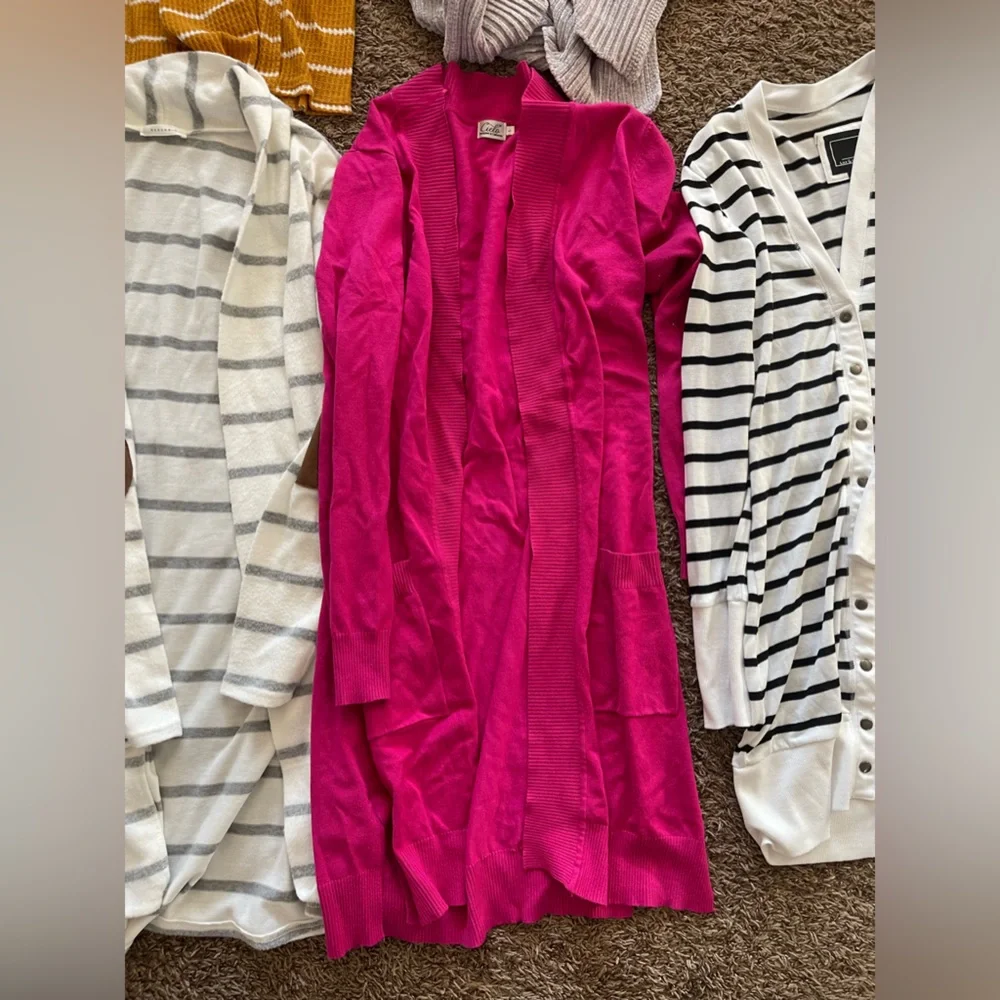 Women’s Cardigan Bundle (7) Size Medium and Size Large - Picture 6 of 12